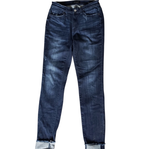 Judy Blue Skinny Fit Dark Wash Cuffed Jean 5 / 27 - Picture 3 of 9